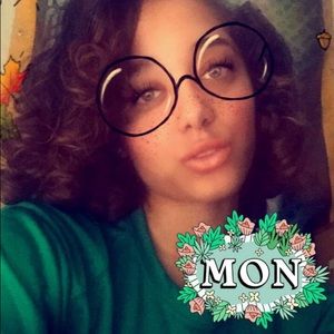 Meet your Posher, Cydney